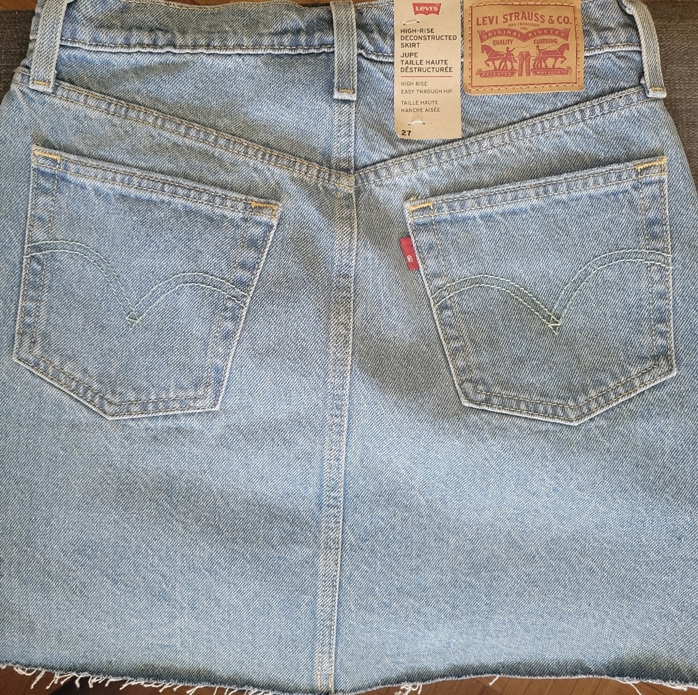 Levis high rise skirt